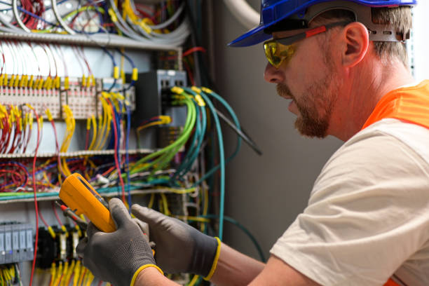 Best Emergency Electrical Repair  in Menomonie, WI